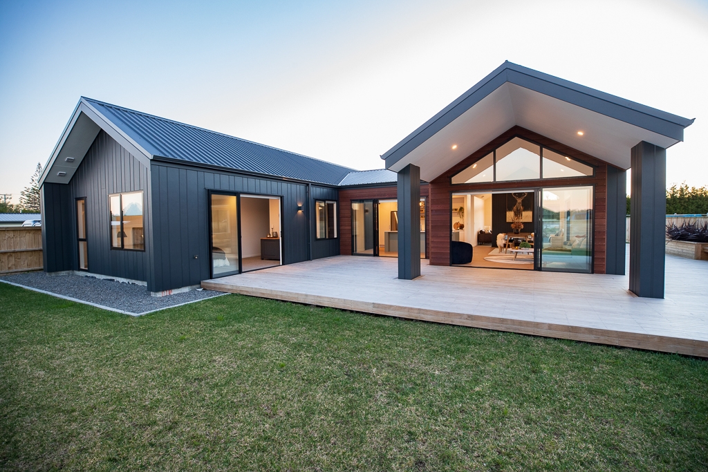  Generation Homes Pukekohe Valleys - premium living with space to move! Coatesville Riverhead Point Dusk June 2021 Exterior 11 