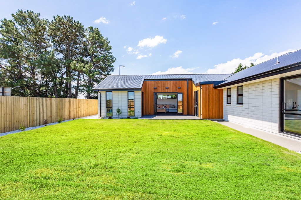  Generation Homes Live your modern lifestyle in beautiful alpine Peaks, Oxford + built for a fully FIXED PRICE Exterior 9 