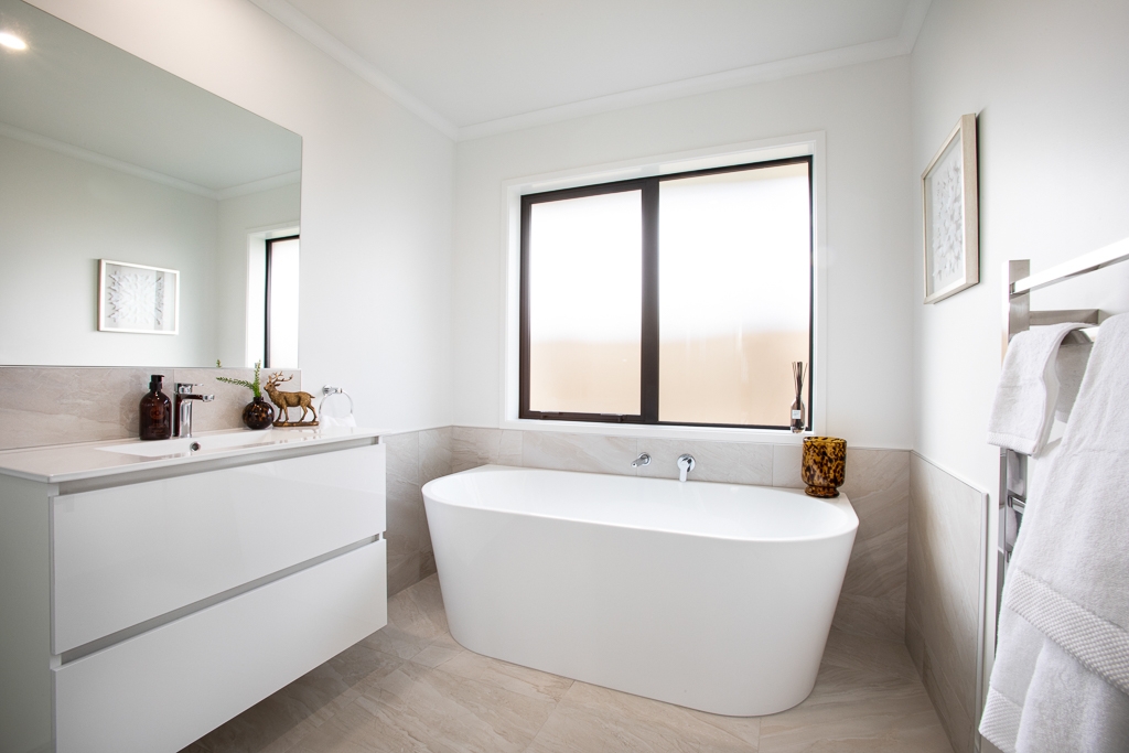  Generation Homes Barbados - Style, Space and Serenity Weka 9 Peakedale Drive Matamata bathroom 1 
