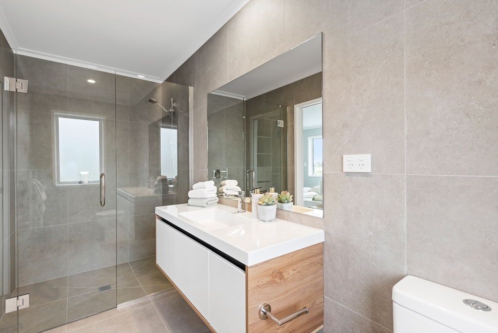  Generation Homes Hāmiora Lachlan Auckland South ensuite 1 